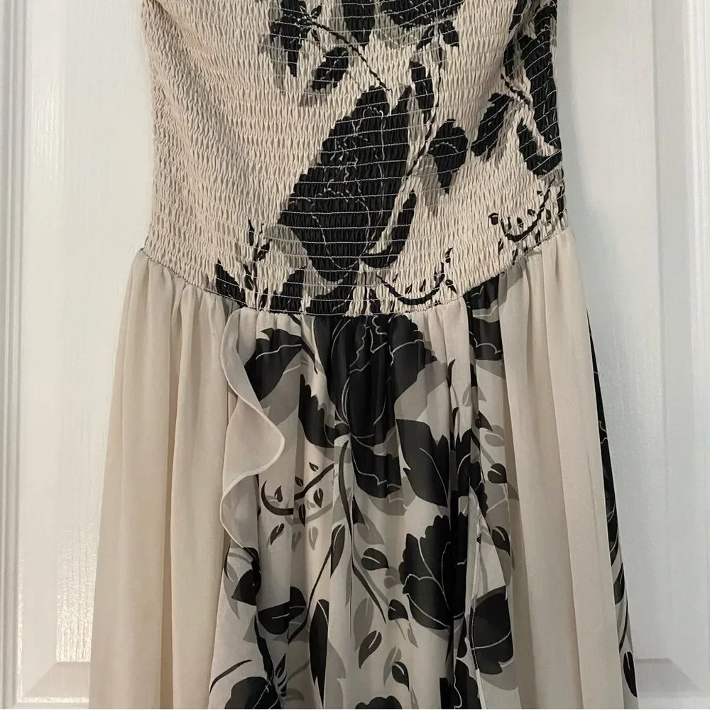 Bebe Maxi Dress - Picture 3 of 8